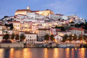 morar em coimbra 300x200 - As 15 Melhores Cidades Para Morar em Portugal